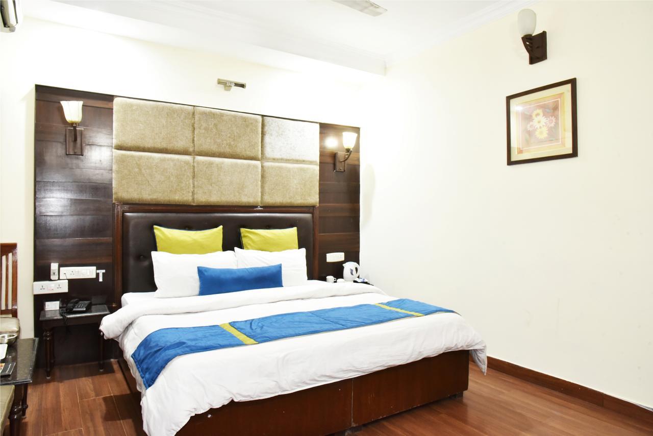 Hotel Shiraz Castle Amritsar Exterior photo