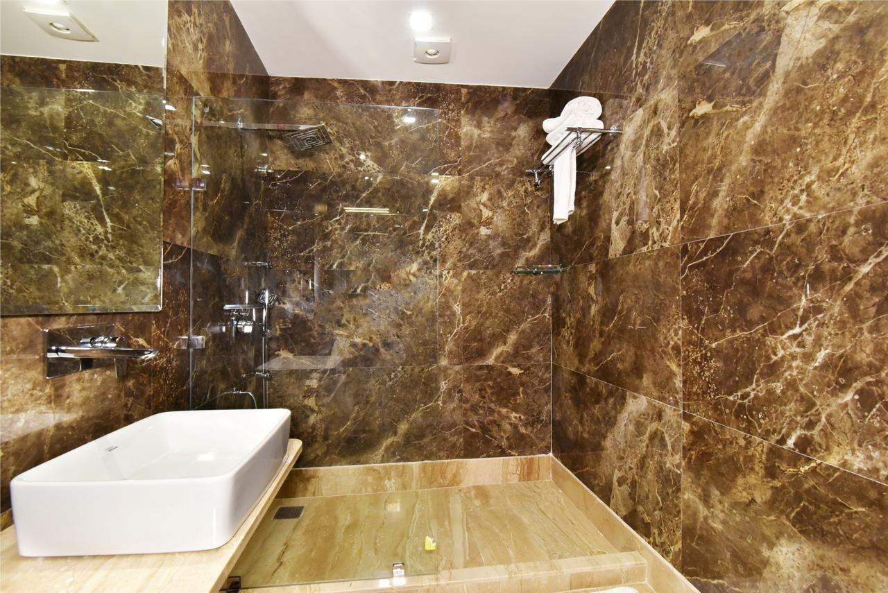 Hotel Shiraz Castle Amritsar Exterior photo