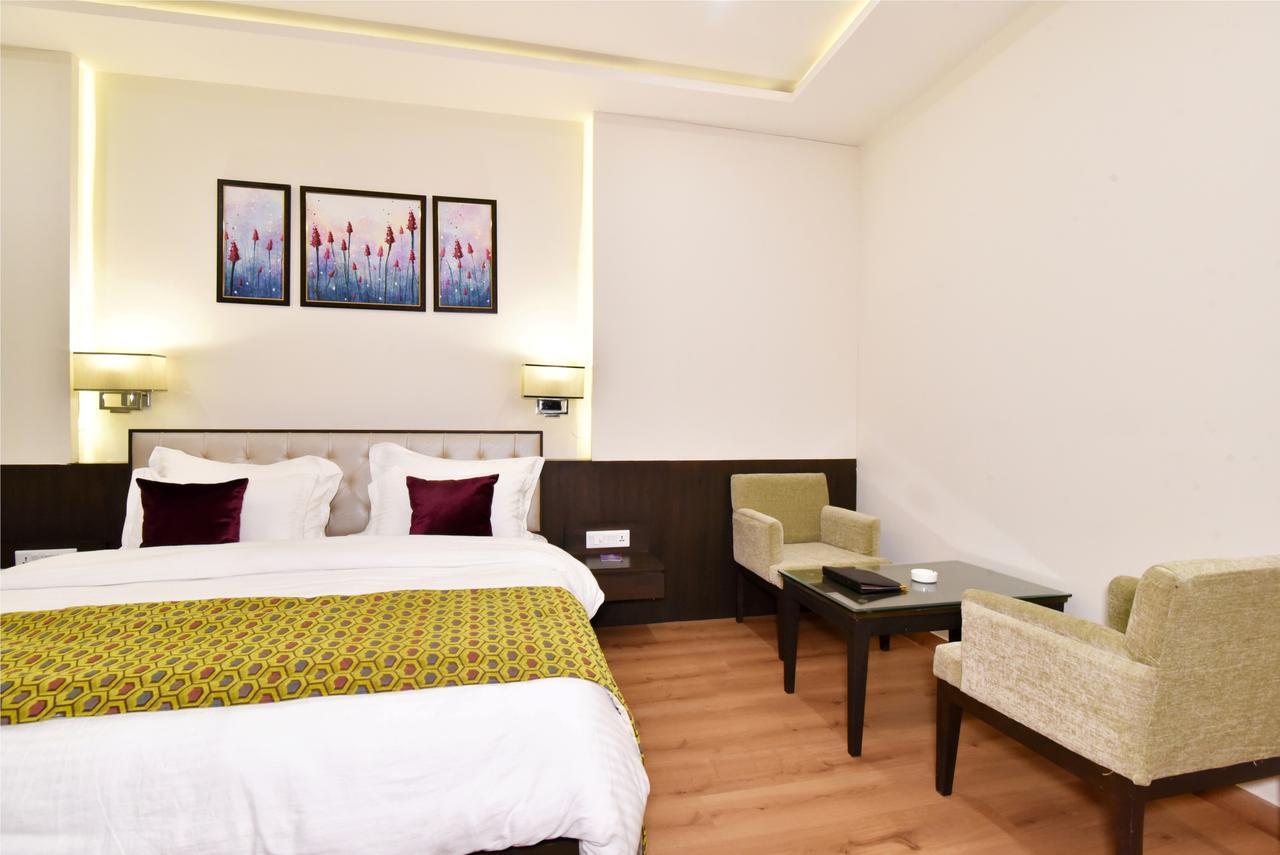 Hotel Shiraz Castle Amritsar Exterior photo