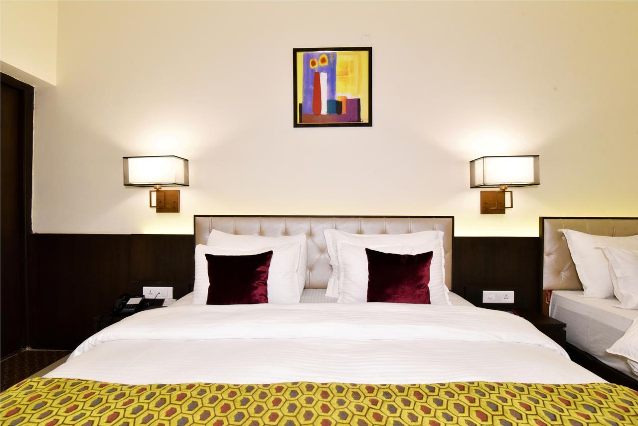 Hotel Shiraz Castle Amritsar Exterior photo